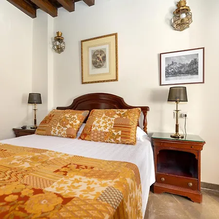 Apartment En Pleno Centro, Aljibe Rodrigo Del Campo 1a *